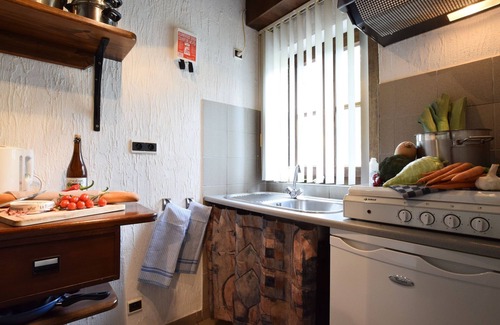 Nadrin House | Peaceful Holiday Home in Houffalize with Fireplace