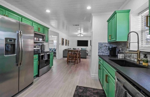 Little Elm House | Peaceful Lake Cabin in City Getaway Hot Tub, Beach, & Spacious Deck