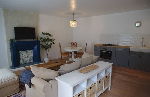 Arcay House | Peaceful Loire Valley Fig Tree Cottage