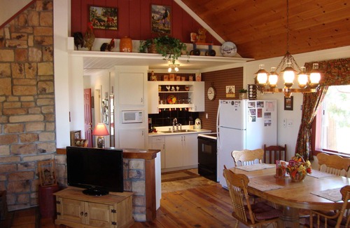 Timberland Acres Cabin | Peaceful Mountain Get-Away