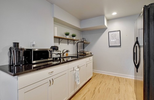 Woodbine Apartment | Peaceful Music City Staycation - Pet Friendly & FREE Parking!