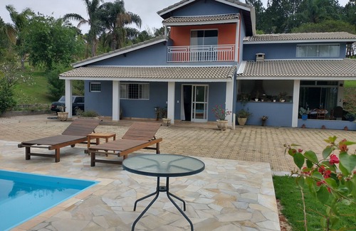 Pinhalzinho House | Peaceful retreat surrounded by nature. Comfortable house for families, pet friendly.