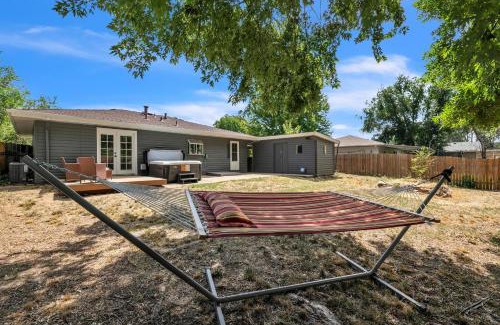 Longmont House | Peaceful Retreat with Hot Tub Kid and Dog Friendly