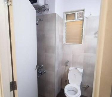 Chicalim Apartment | Peaceful Retreat ,Zennova Stays 5 Mins from Dabolim Airport
