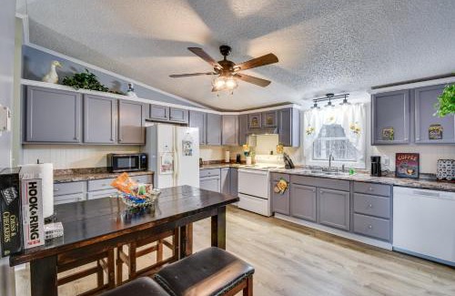 Six Mile House | Peaceful Six Mile Vacation Home with Fire Pit
