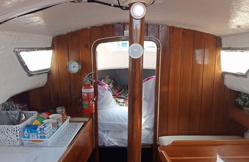 North Haven Boat Rental | Peaceful stay on little sailing boat in North Haven marina