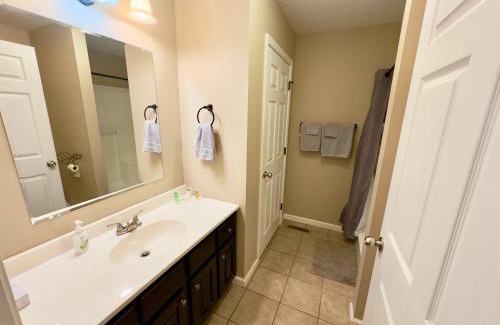 Guntersville House | Peaceful Townhouse Near Lake