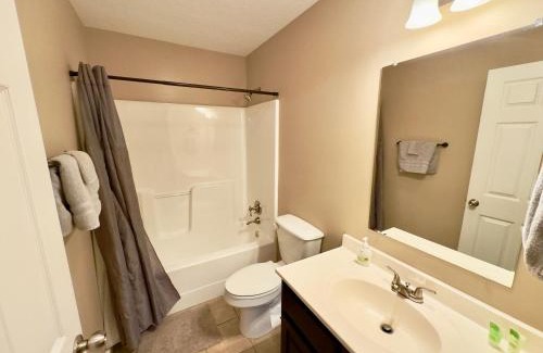 Guntersville House | Peaceful Townhouse Near Lake