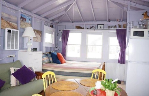 North Truro Cabin | Peaceful Waterfront Beach Cottage!