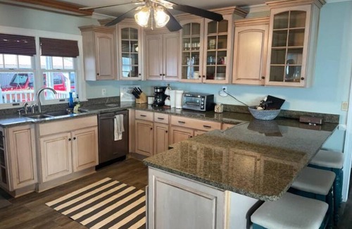 Newburg House | Peaceful waterfront home, 1-hour from DC
