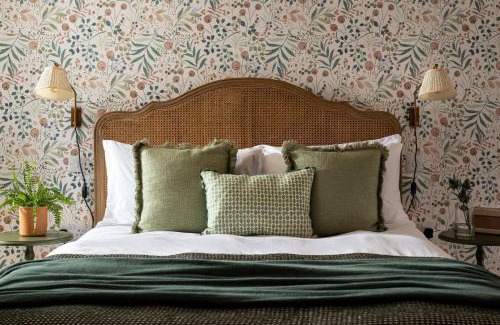 Alton House | Peacock's Roost - Otium Wine Estate