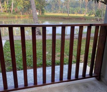 Pinnawala Bed & Breakfast | Peacock Village Pinnawala - Offer Alert! Elephant Welfare Program