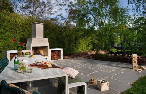 Trentham House | Peahen House