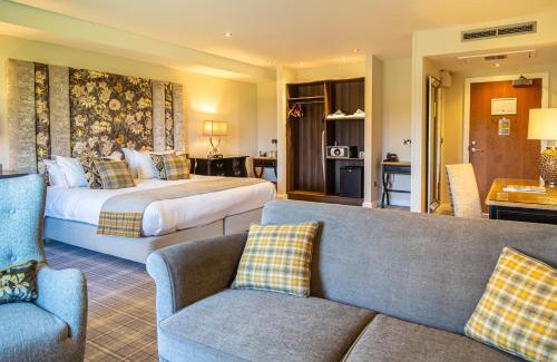 Stonedge Hotel | Peak Edge Hotel