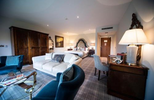 Stonedge Hotel | Peak Edge Hotel