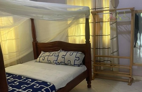 Kalangala Hotel | Pearl Gardens Beach Resort Kalangala
