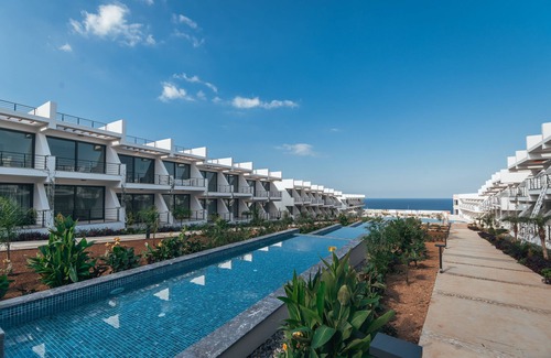 Esentepe House | Pearl Island Homes
