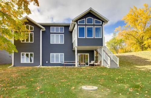 Detroit Lakes House | Pearl Lake Retreat with Dock and Stunning Views!