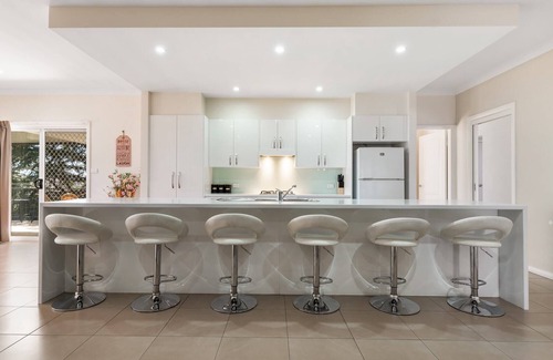 Blayney House | Pearl on Piggott - Modern Family Home in Blayney