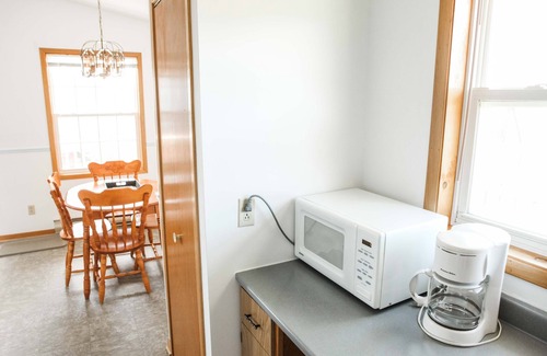 Louisbourg Cottage | Peck's Cottages in Louisbourg, NS - Minutes from the Louisbourg Fortress!