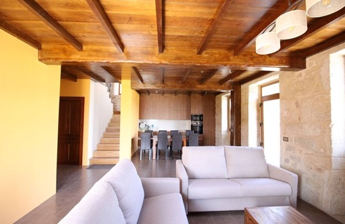 Muros House | PEDRA DO CADRO, where SEA and MOUNTAIN merge