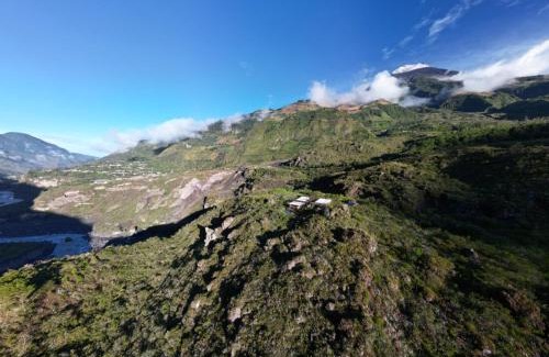 Banos de Agua Santa Other | Pedra Inn - Premiada Arquitectura con energía solar