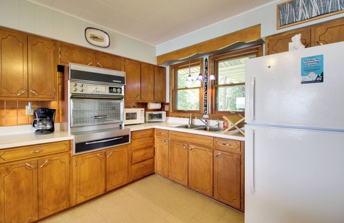 Merrifield Cabin | Pelican Lake Cabin: Private Beach + Scenic Sunsets