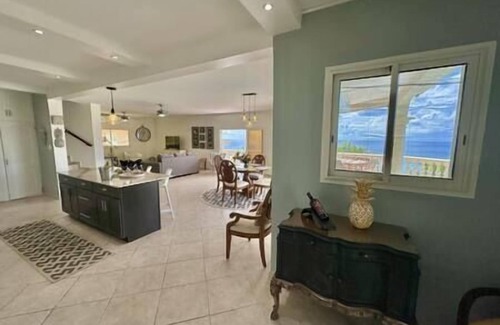 Cay Bay House | Pelican Pearl Villa - GENERATOR