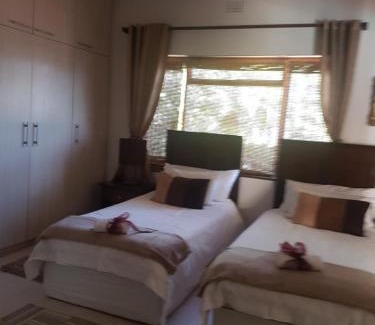 Durbanville House | Pelican Place Guest Cottages