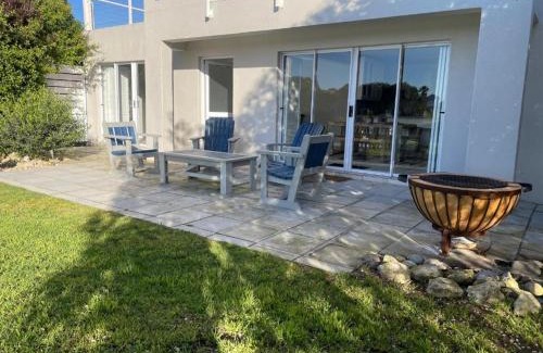 Port Owen Apartment | PelicanStay