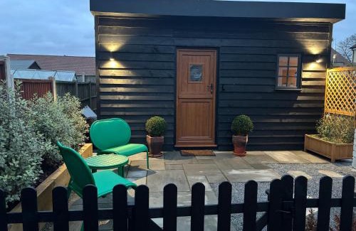 St Neots House | Penberthy Cabin