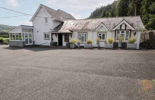 Llanrwst House | Pengwern