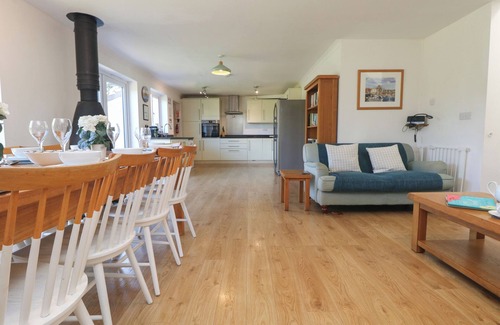 Saint Gennys Cottage | PENHAVEN, pet friendly, country holiday cottage in Crackington Haven