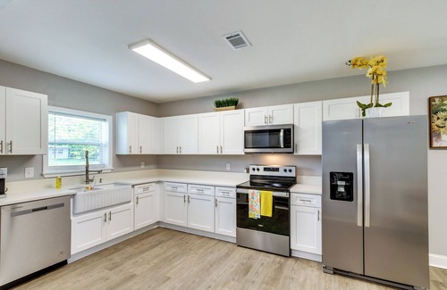 West Pensacola House | Pensacola Vacation Rental ~ 5 Mi to Beach!