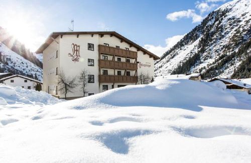 Mandarfen House | Pension Mittagskogel
