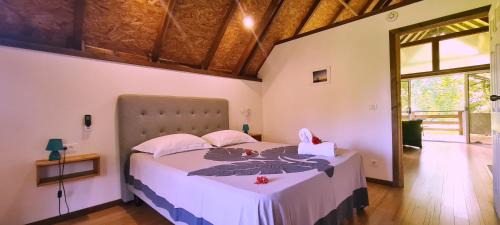 Teahupoo House | Pension Les Trois Cascades