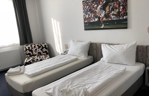 Rannersdorf House | Pension Tennisweber