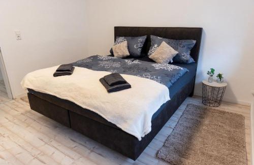 Bad Oeynhausen House | Pension Zimmer - Gemeinschaftsküche und Badezimmer