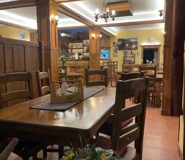 Ciucea House | Pensiune Restaurant ROUTE60