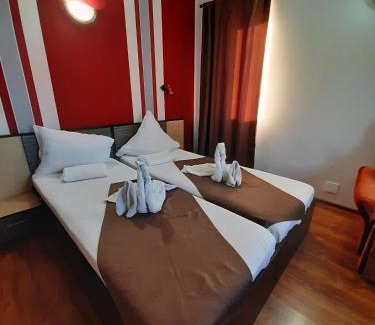 Murighiol House | Pensiunea Bianca