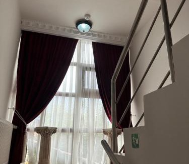 Ploiesti House | Pensiunea Casa Simoni