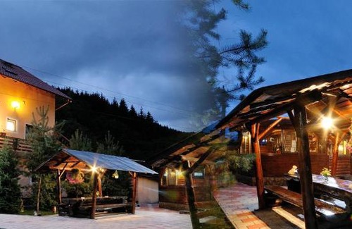 Scrind-Frasinet House | Pensiunea Claudia