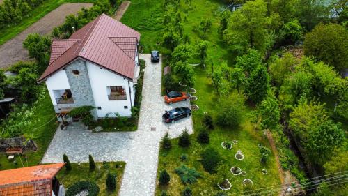 Crasna House | Pensiunea Codruta