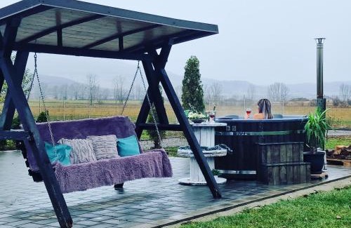 Livezile House | Pensiunea Conacul lui Horia