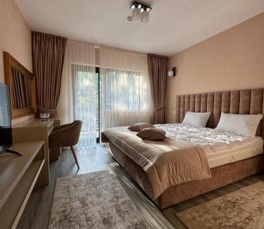 Malini House | Pensiunea Cotul Dorului