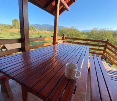 Surdesti House | Pensiunea Martuca