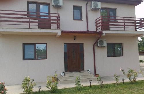 Razim Lake House | Pensiunea Salcioara SRL
