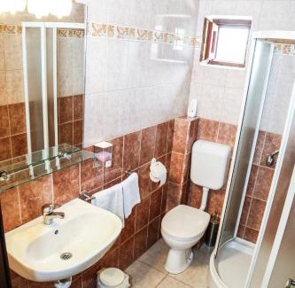Sic House | Pensiunea Sovirag