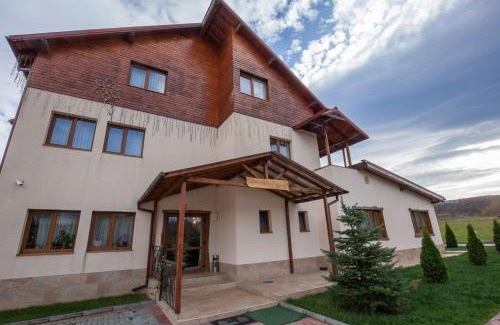 Ciurila House | Pensiunea Victoria