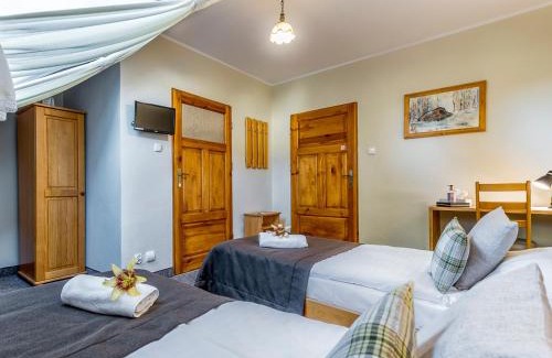 Bobrowo Bed & Breakfast | Pensjonat Dworek Polski